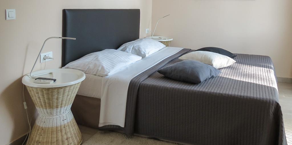 Bed And Breakfast Four Rooms Zadar Extérieur photo