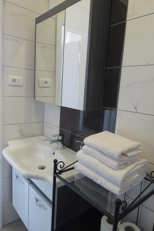 Bed And Breakfast Four Rooms Zadar Extérieur photo